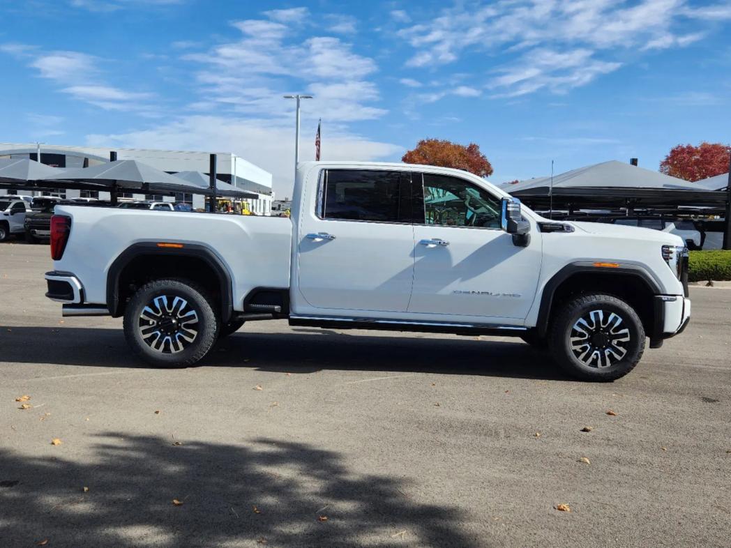 2025 GMC Sierra 2500HD Denali Ultimate 