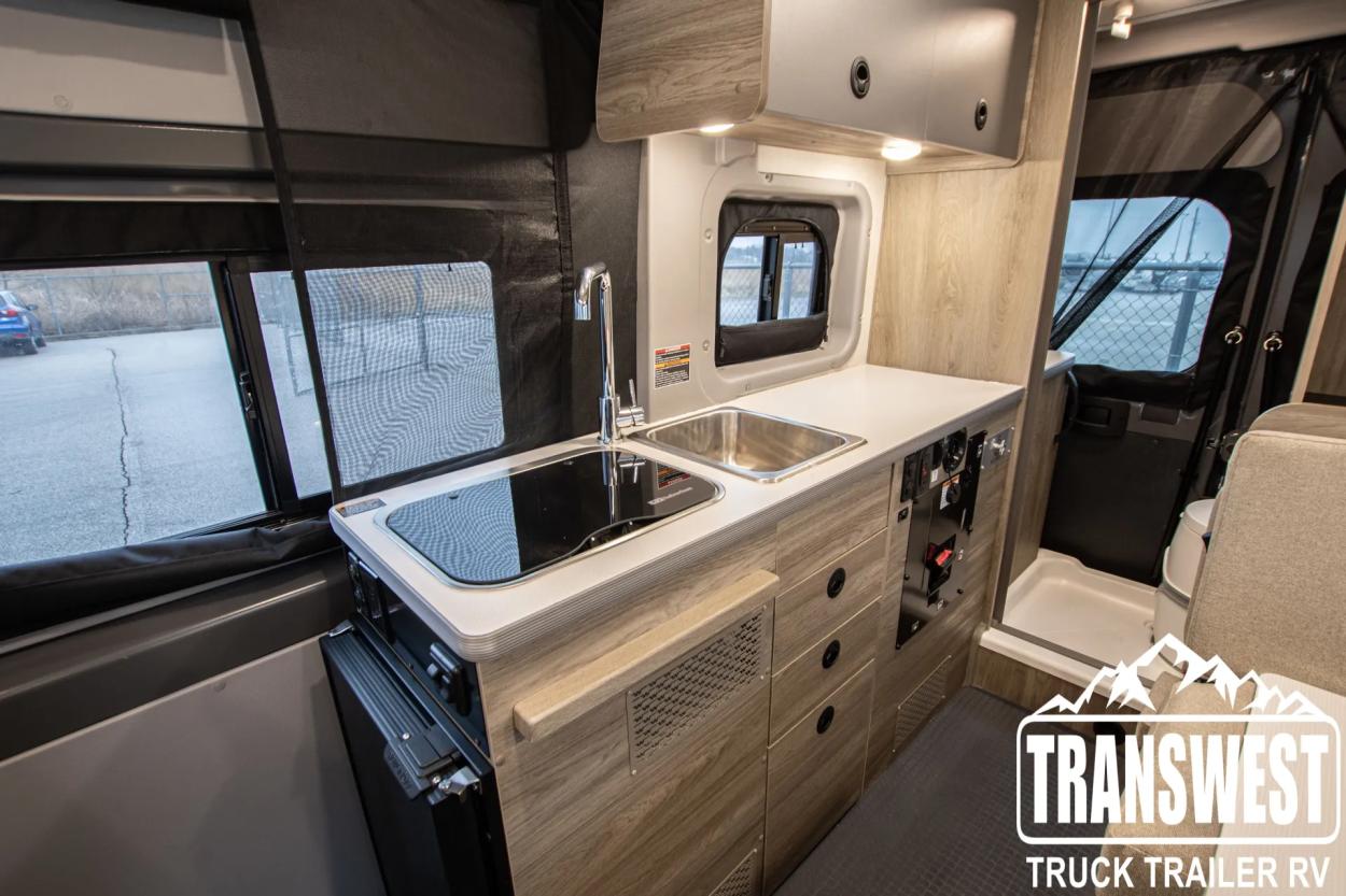 2024 Winnebago Solis Pocket 36B | Photo 12 of 16