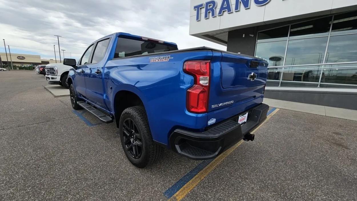 2023 Chevrolet Silverado 1500 | Photo 6 of 30