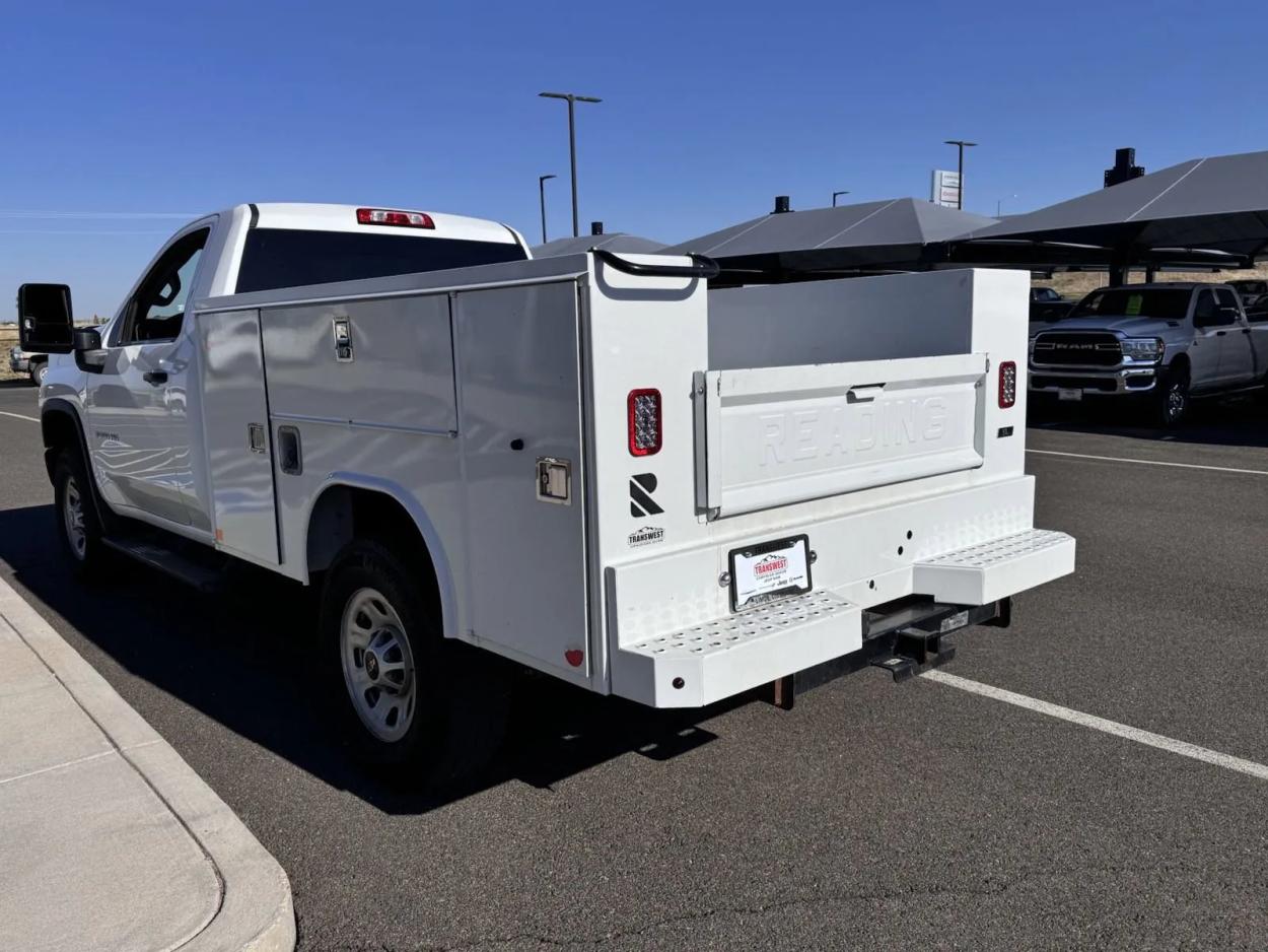 2022 Chevrolet Silverado 3500HD Work Truck | Photo 5 of 15