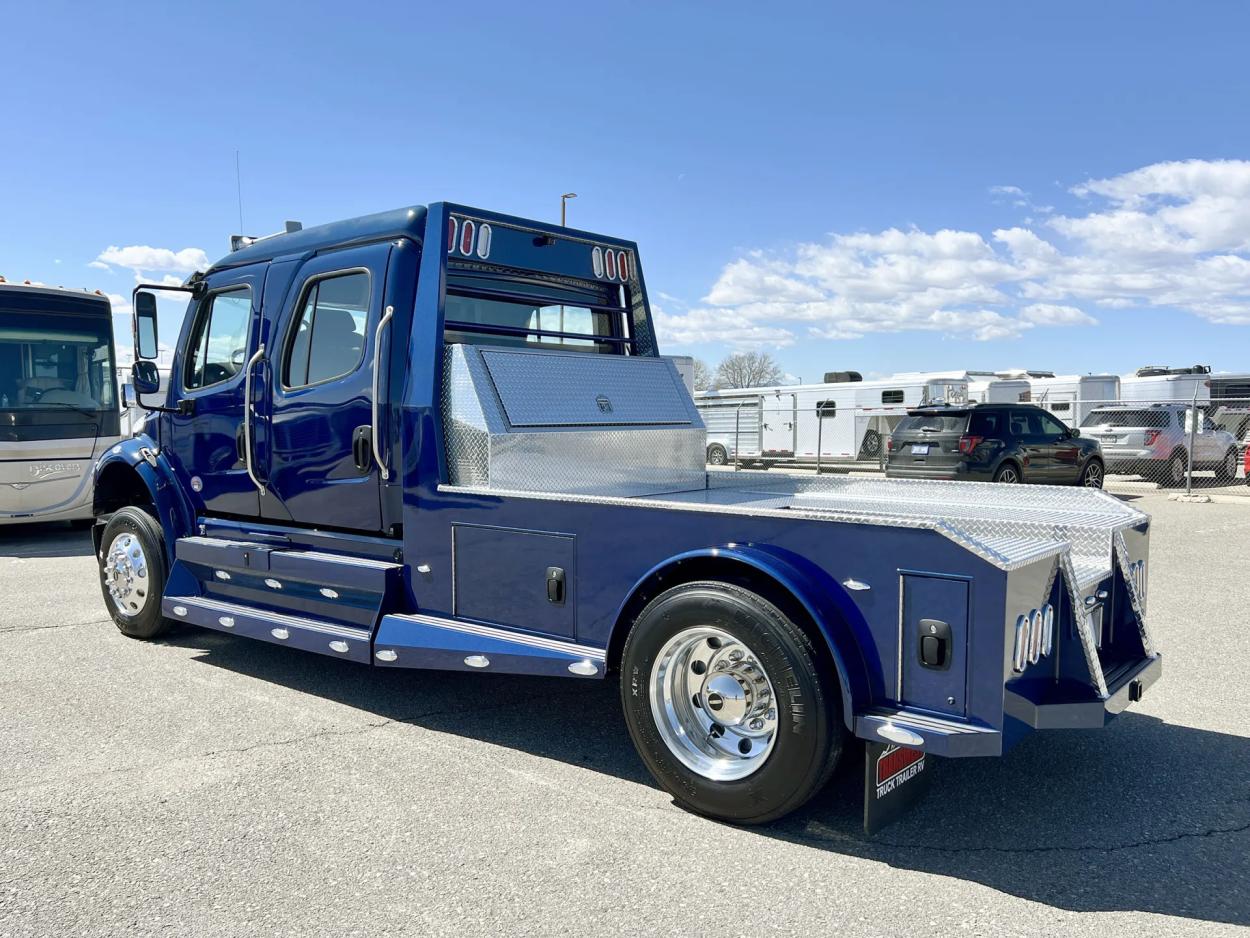 2024 Freightliner M2 106 Summit Hauler | Photo 15 of 25