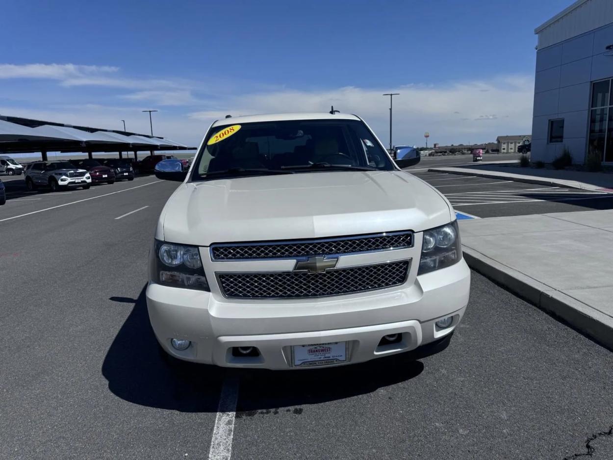 2008 Chevrolet Tahoe LTZ | Photo 2 of 17