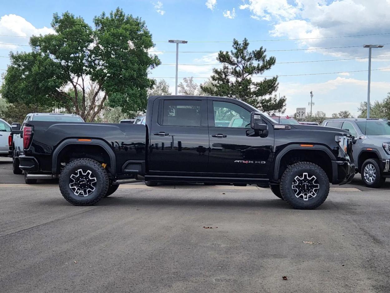 2024 GMC Sierra 2500HD AT4X 