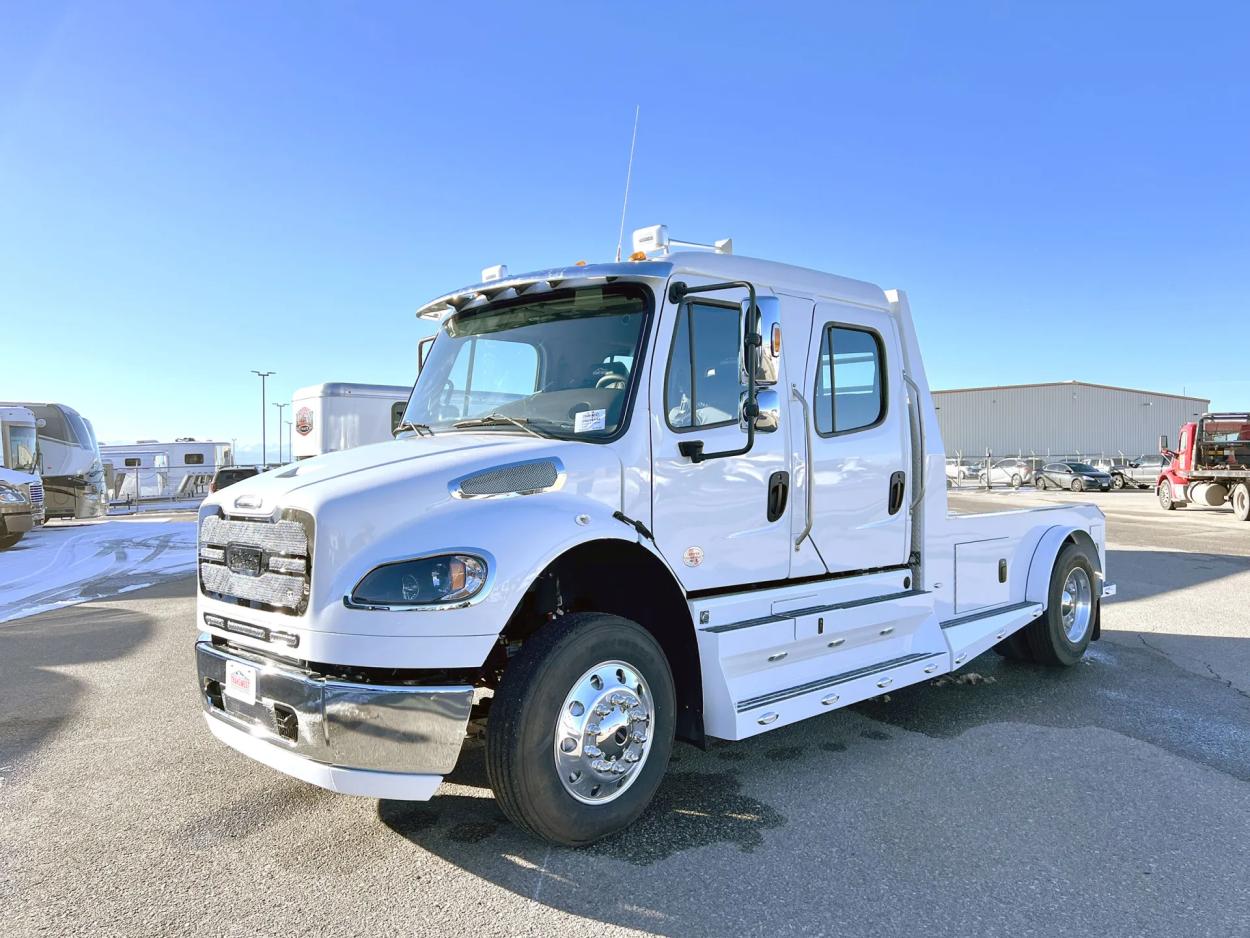 2023 Freightliner M2 106 Summit Hauler 