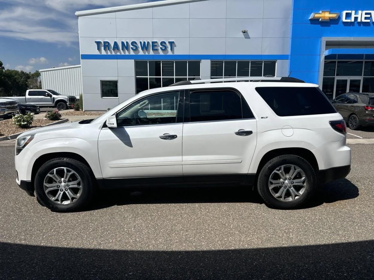 2016 GMC Acadia SLT | Photo 1 of 25