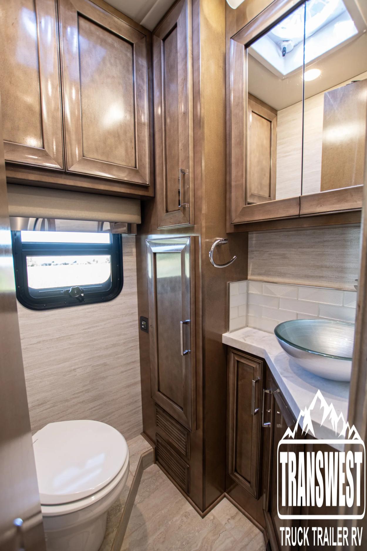 2024 Newmar Ventana 4037 | Photo 17 of 38