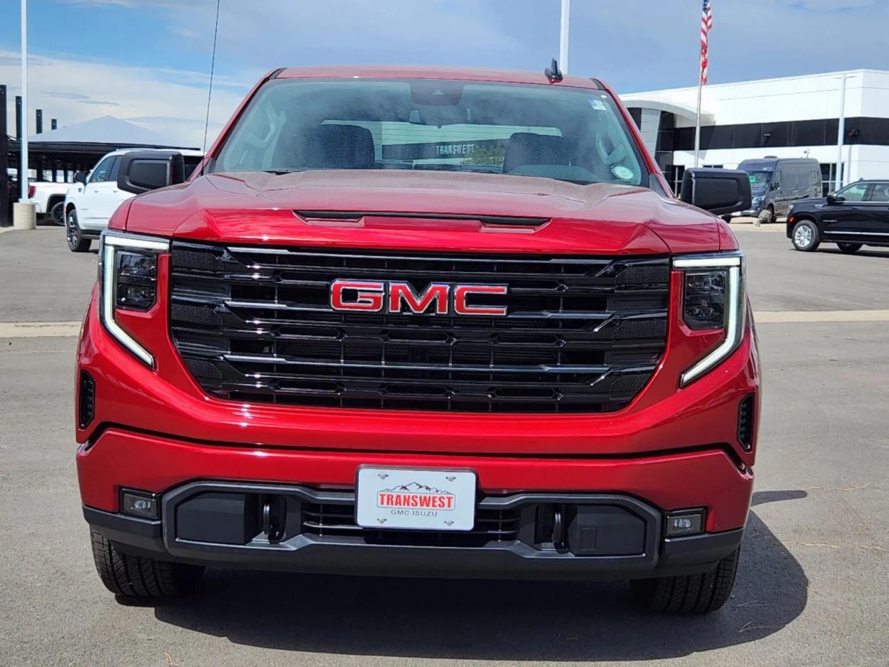 2024 GMC Sierra 1500 Elevation | Photo 4 of 25