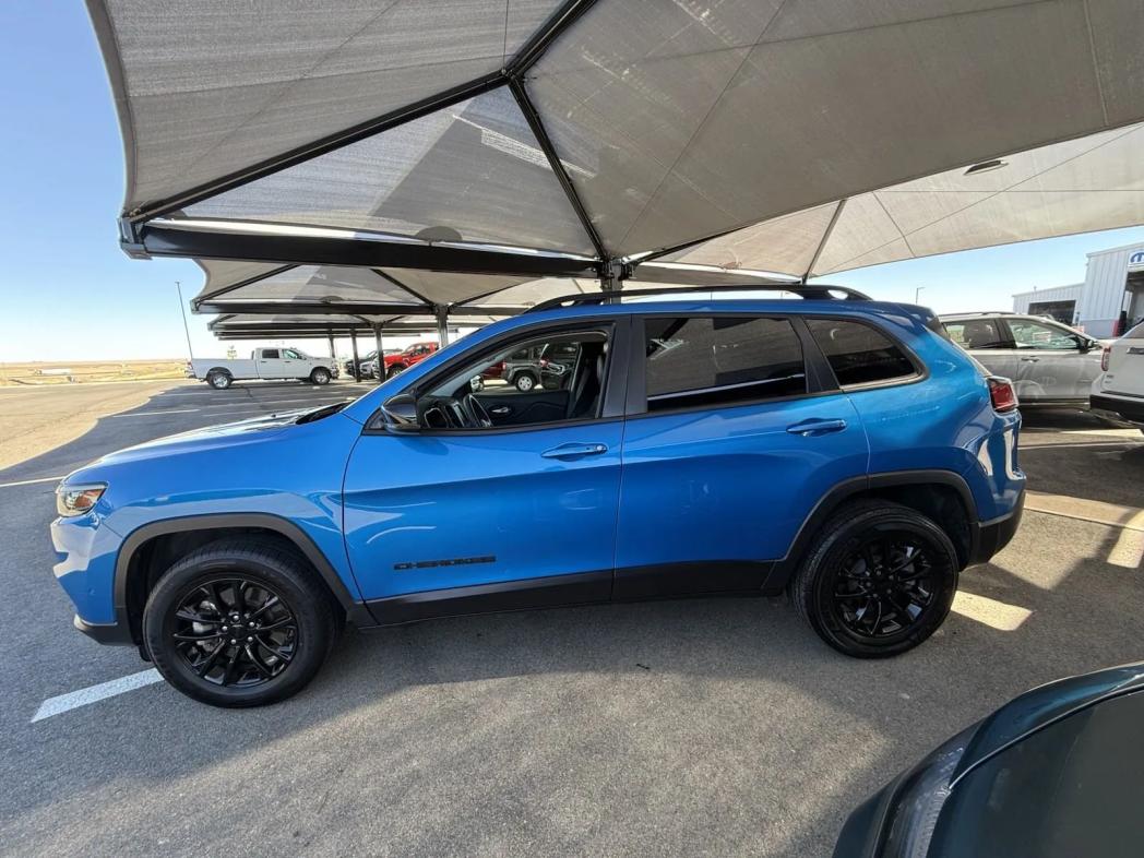 2023 Jeep Cherokee Altitude Lux 