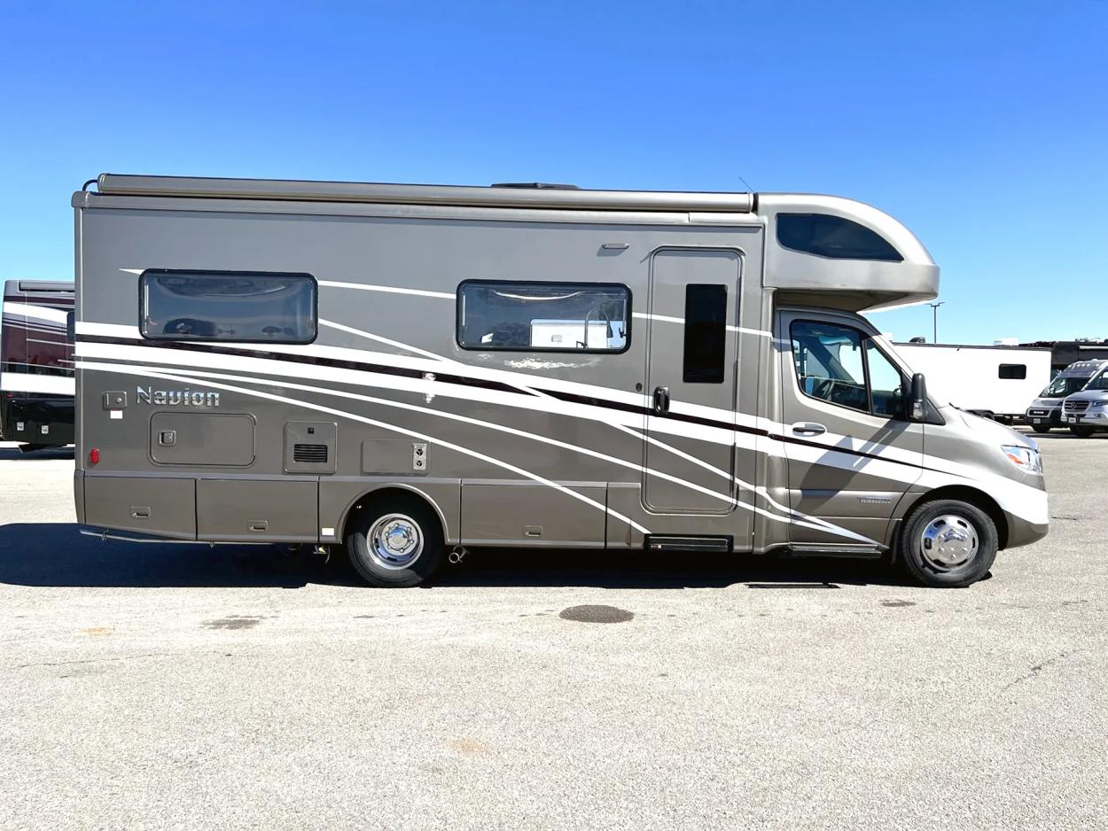 2023 Winnebago Navion 24J | Photo 3 of 36