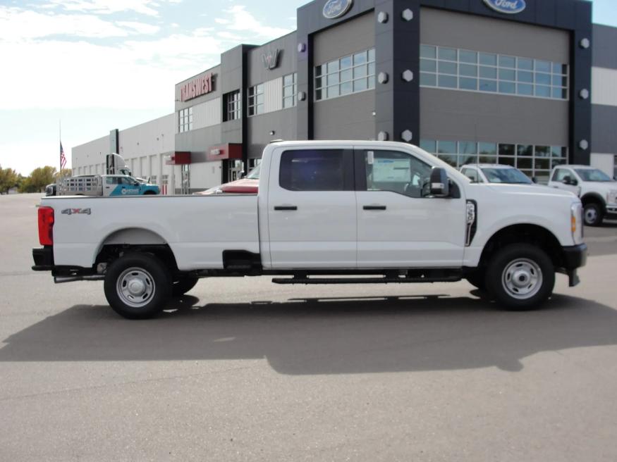 2024 Ford F350 | Photo 6 of 18