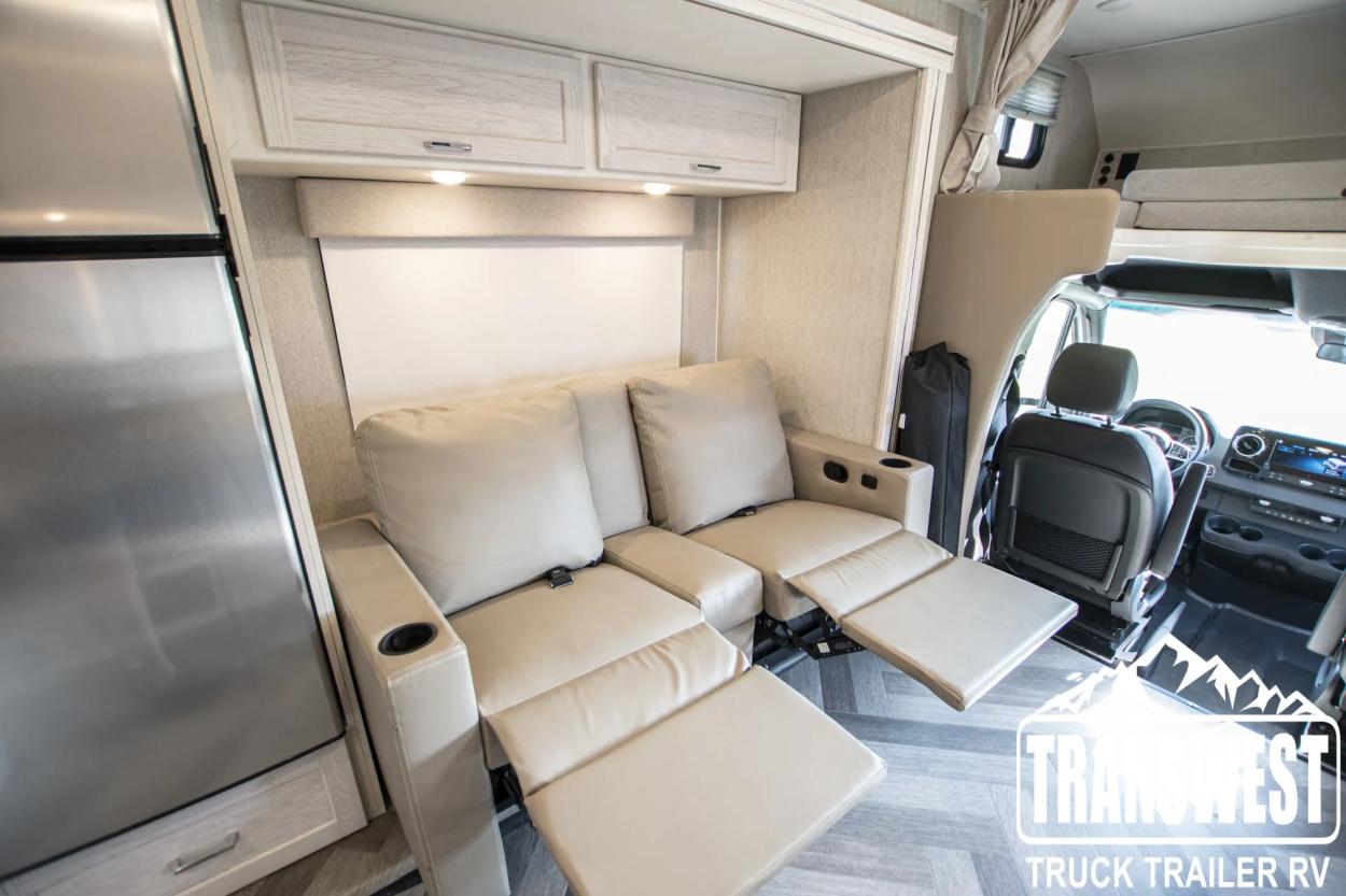 2024 Winnebago Porto 24P | Photo 9 of 15