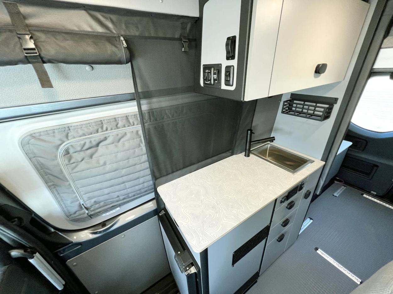 2025 Winnebago Revel 44E | Photo 7 of 19