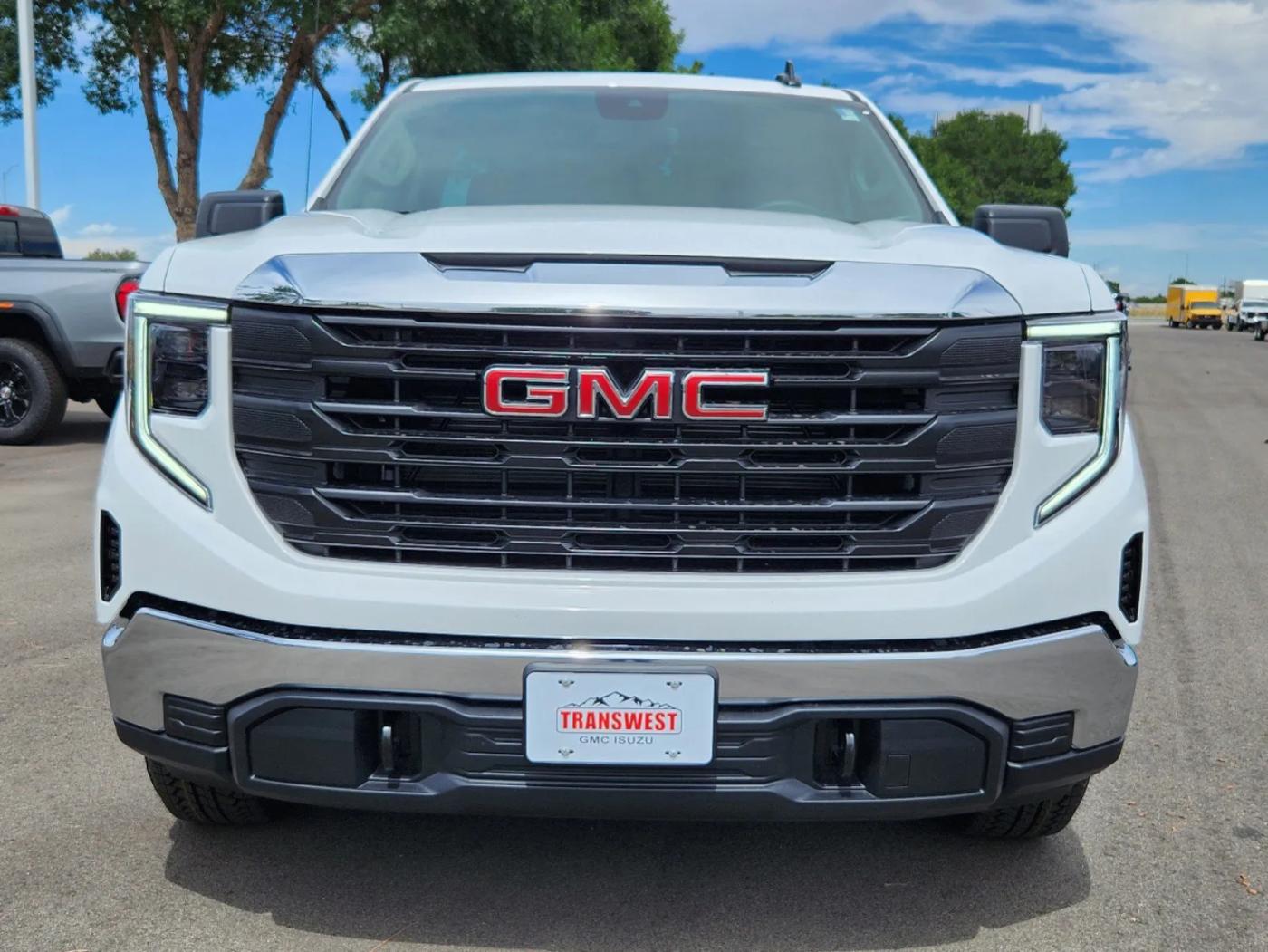 2024 GMC Sierra 1500 Pro | Photo 4 of 20