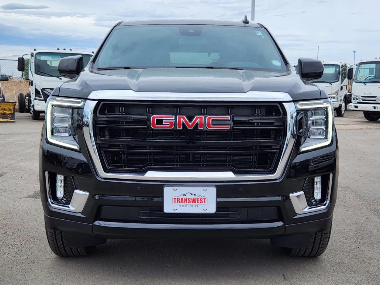 2024 GMC Yukon SLE | Photo 4 of 27