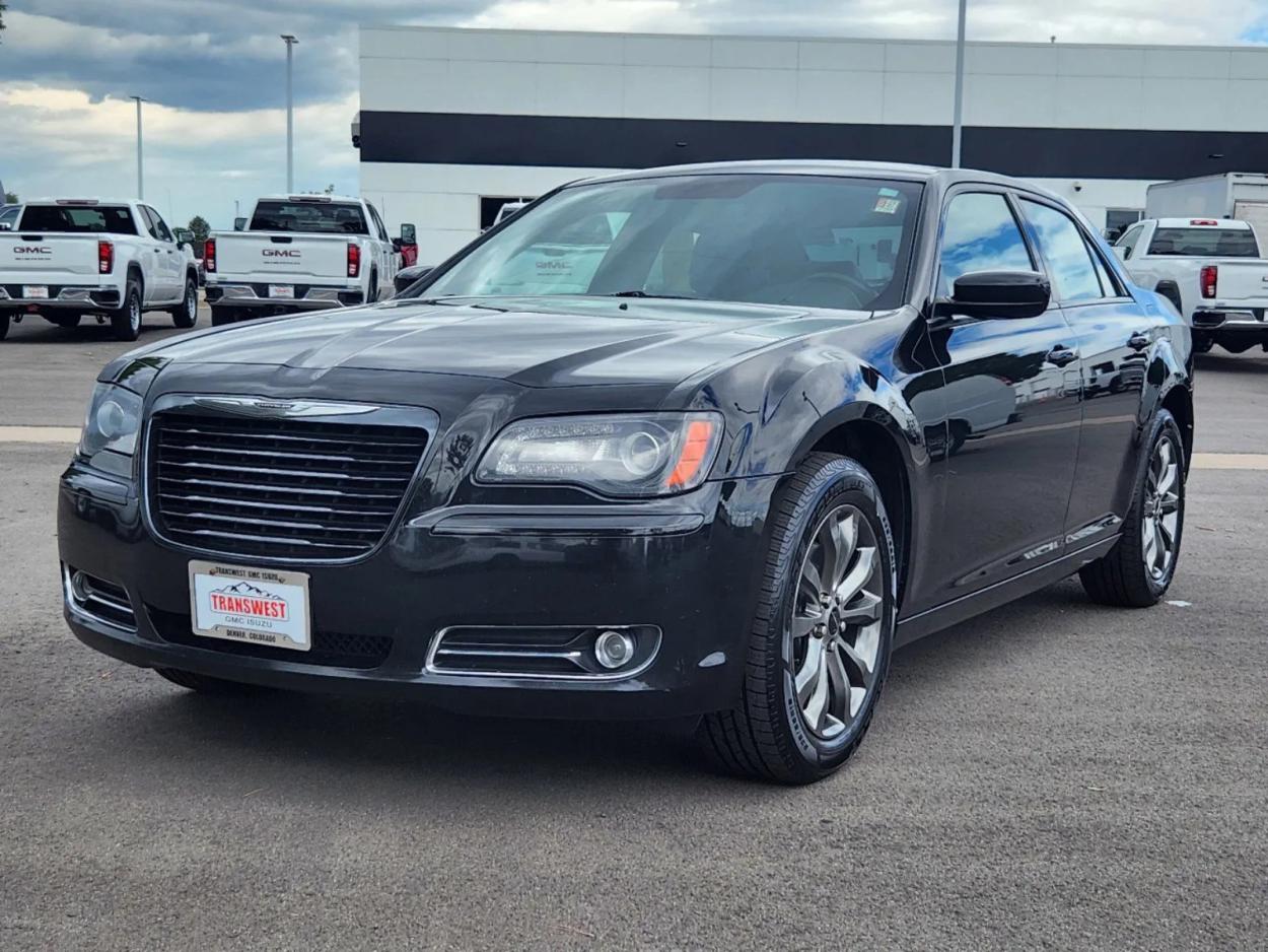 2014 Chrysler 300 300S | Photo 3 of 29