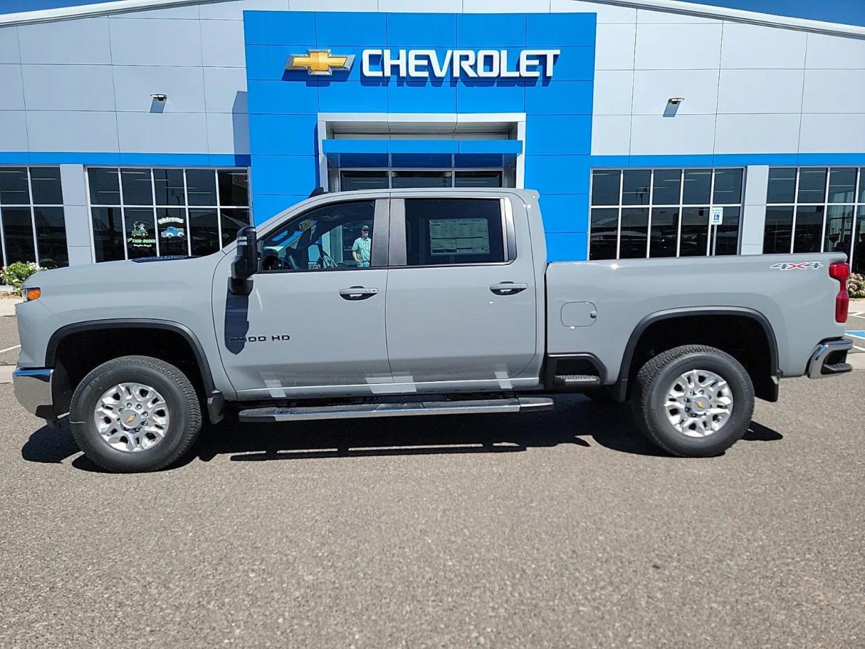 2024 Chevrolet Silverado 2500HD LT | Photo 1 of 20