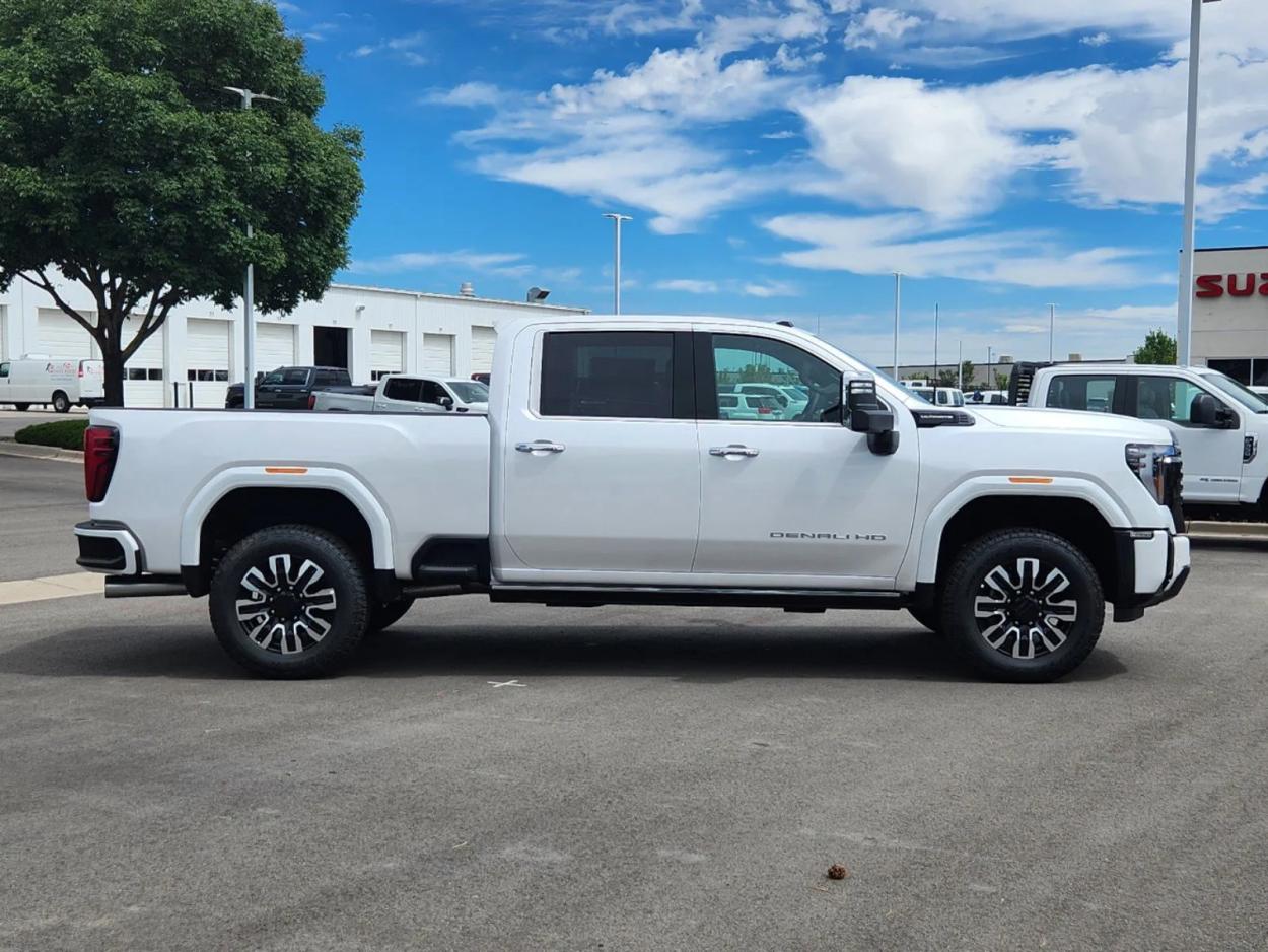 2024 GMC Sierra 2500HD Denali Ultimate | Photo 1 of 27