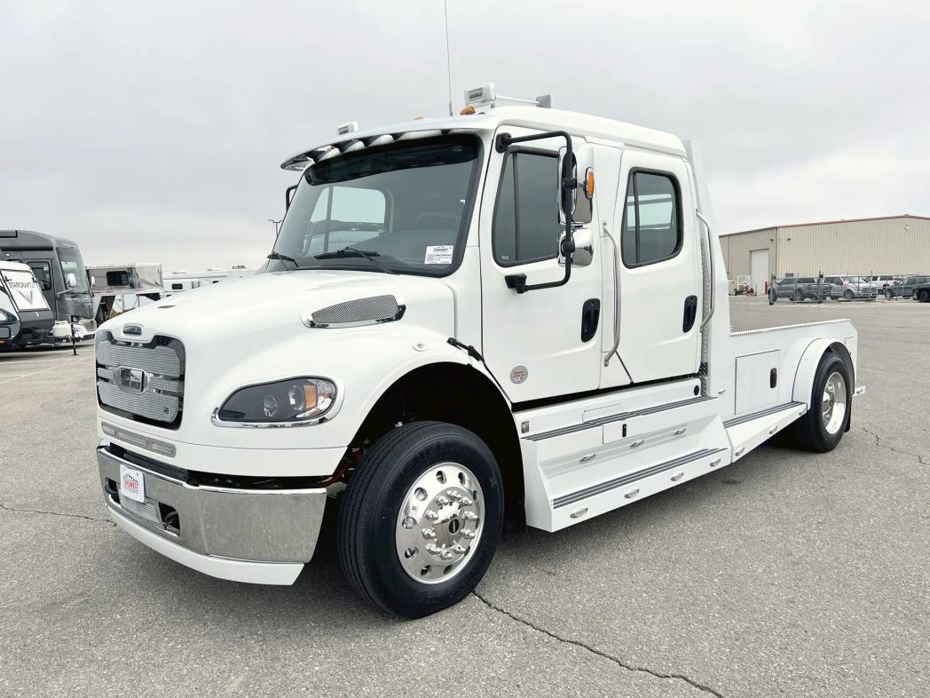 2023 Freightliner M2 106 Summit Hauler 