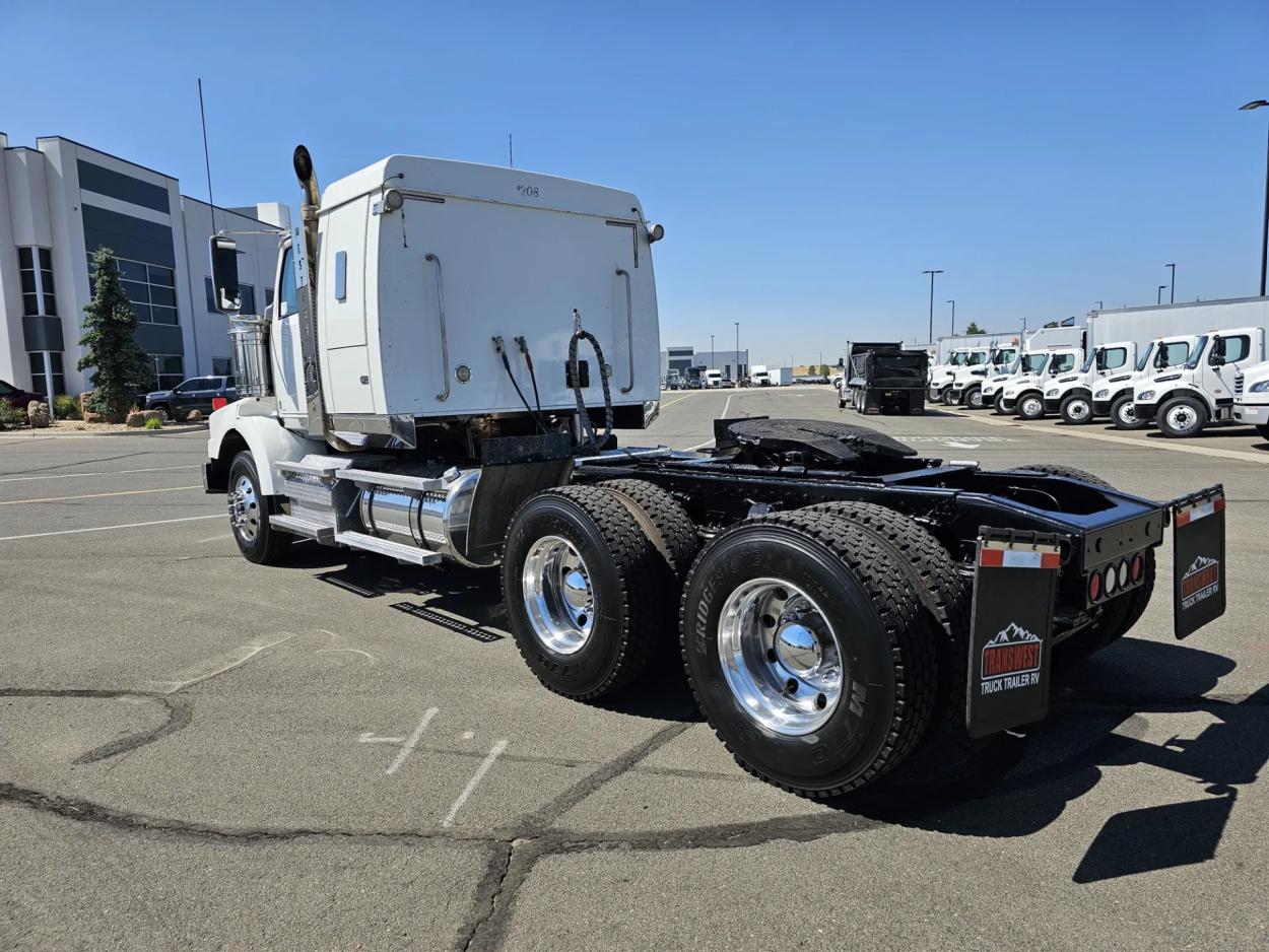 2020 Western Star 4900SA | Photo 7 of 24