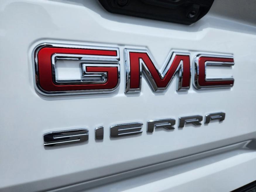 2024 GMC Sierra 1500 Pro | Photo 8 of 20