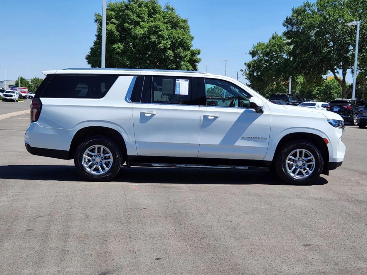 2023 Chevrolet Suburban LT | Photo 1 of 29