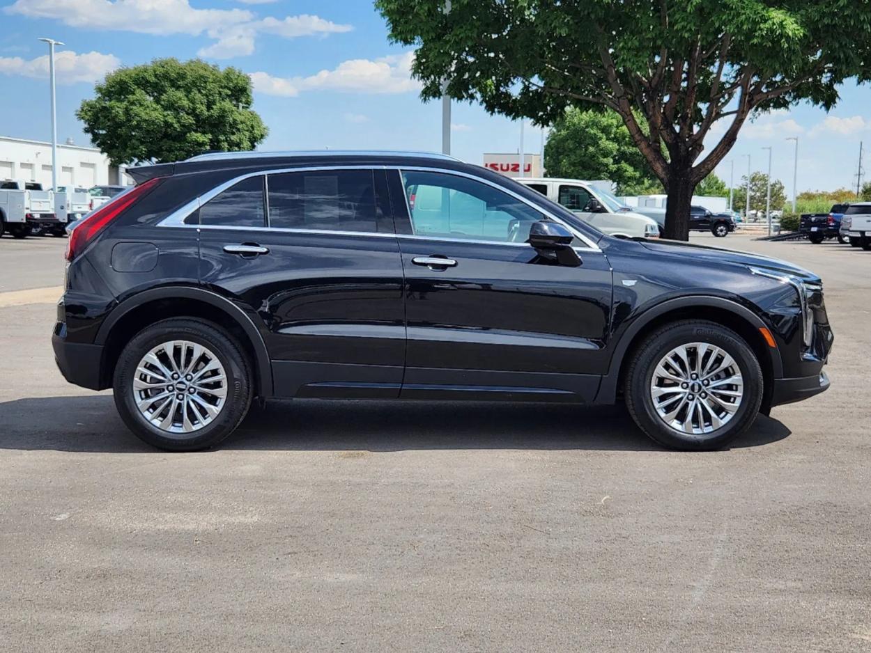 2024 Cadillac XT4 AWD Premium Luxury 