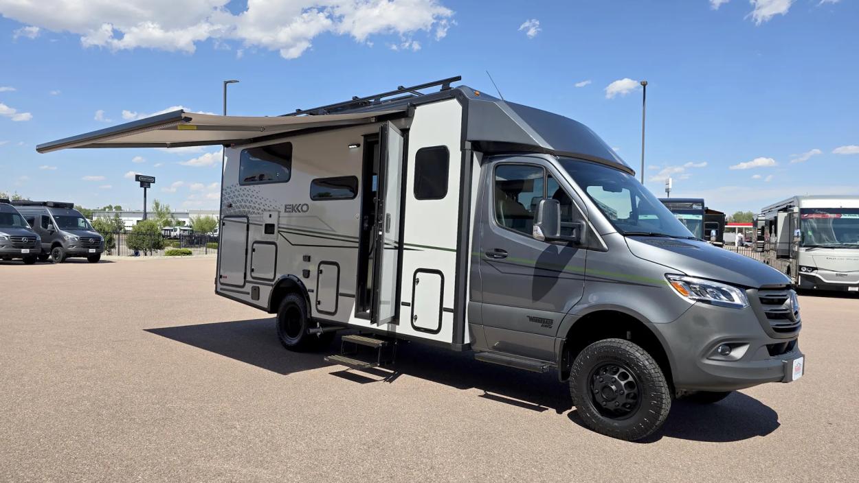 2025 Winnebago EKKO 23B 