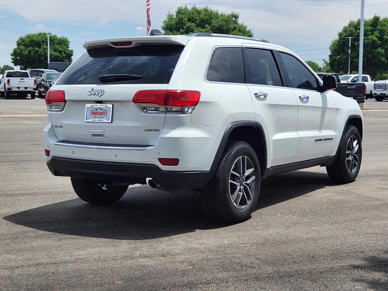 2019 Jeep Grand Cherokee Limited | Photo 2 of 29