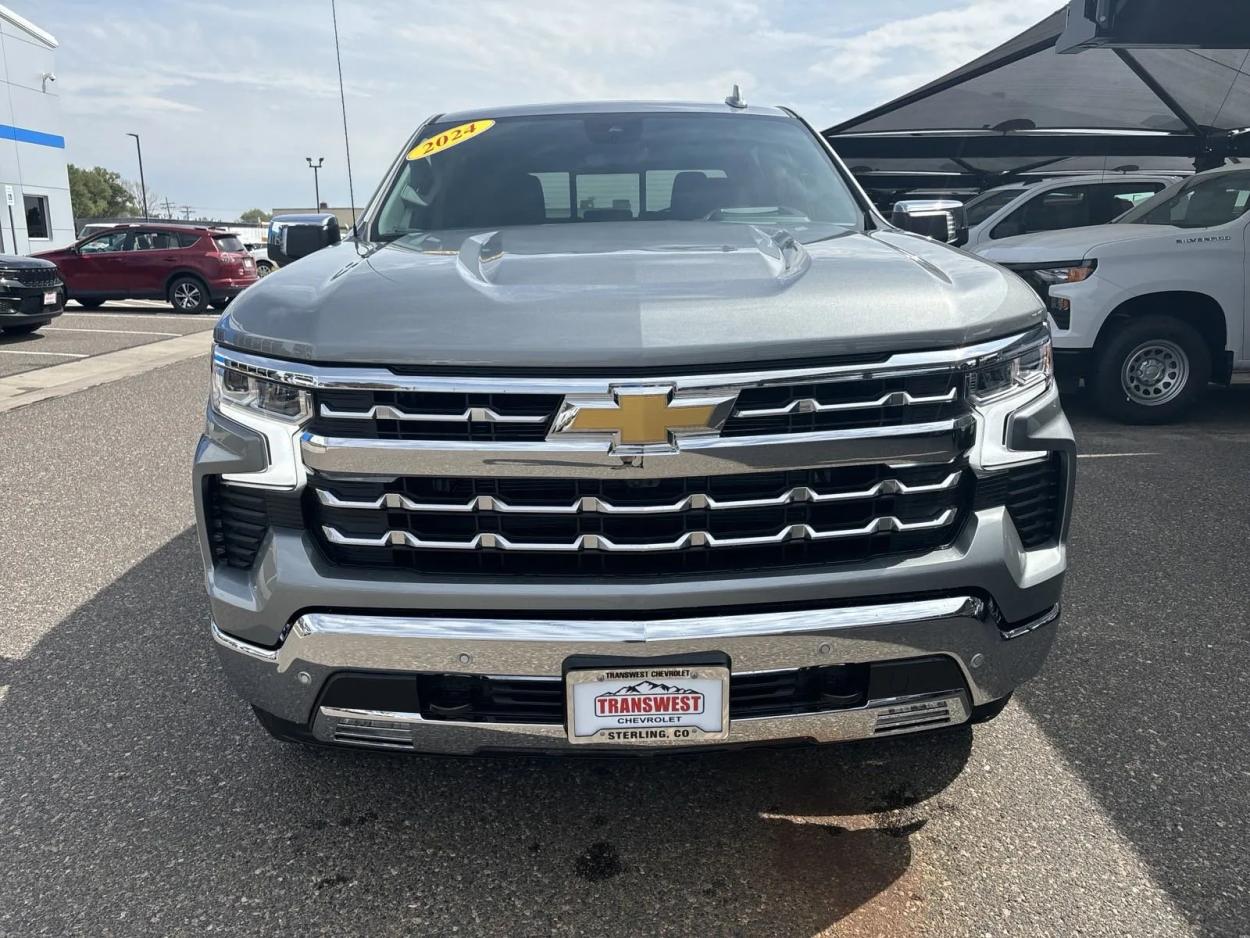 2024 Chevrolet Silverado 1500 LTZ | Photo 7 of 24