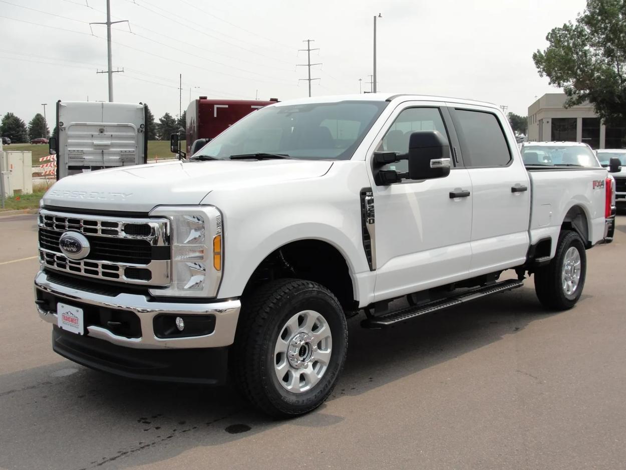 2024 Ford F-250 | Photo 1 of 14