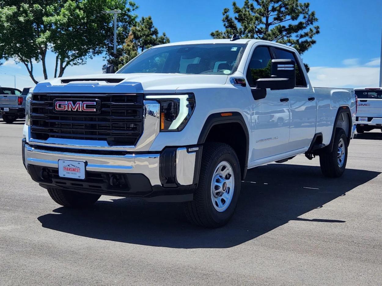 2024 GMC Sierra 3500HD Pro | Photo 3 of 26