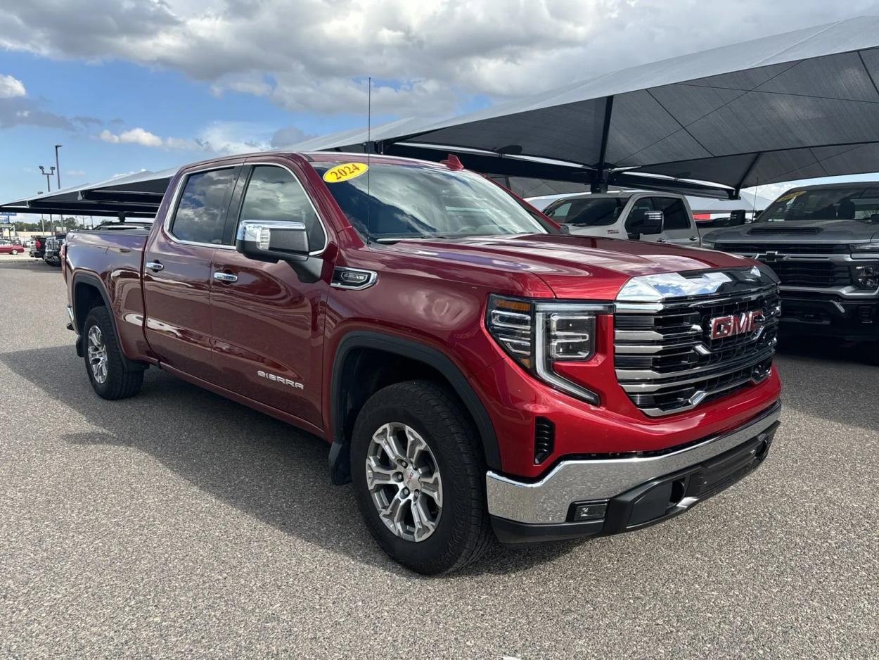 2024 GMC Sierra 1500 SLT | Photo 6 of 22