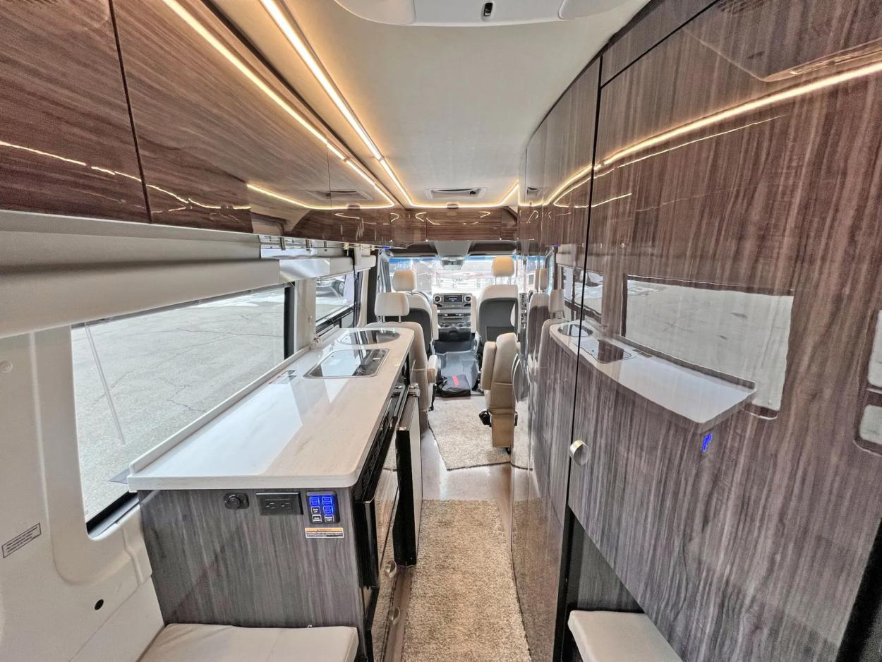 2023 Winnebago Era 70X | Photo 6 of 25