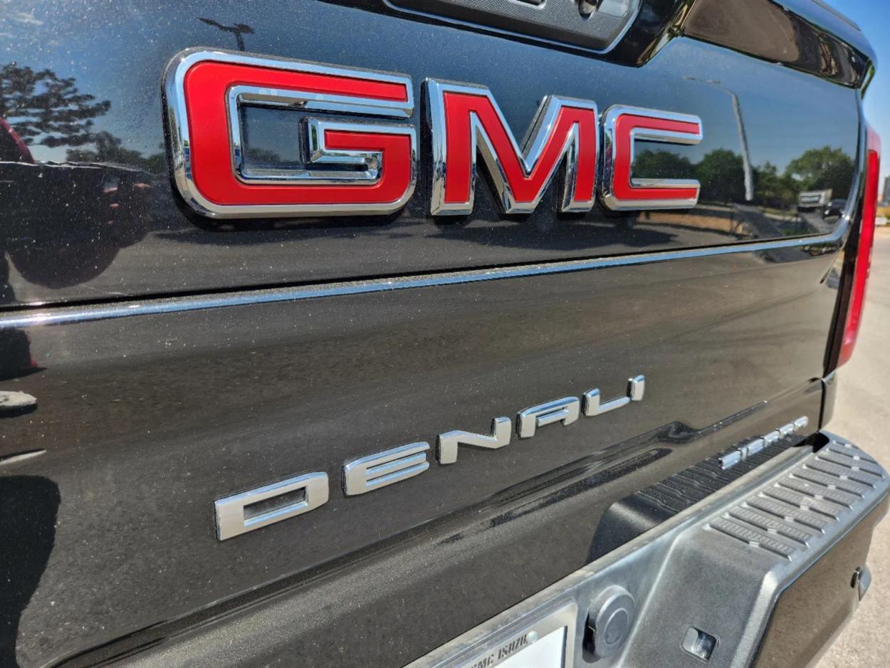 2021 GMC Sierra 2500HD Denali | Photo 13 of 31