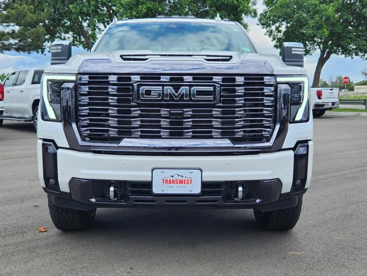 2024 GMC Sierra 2500HD Denali Ultimate | Photo 4 of 28