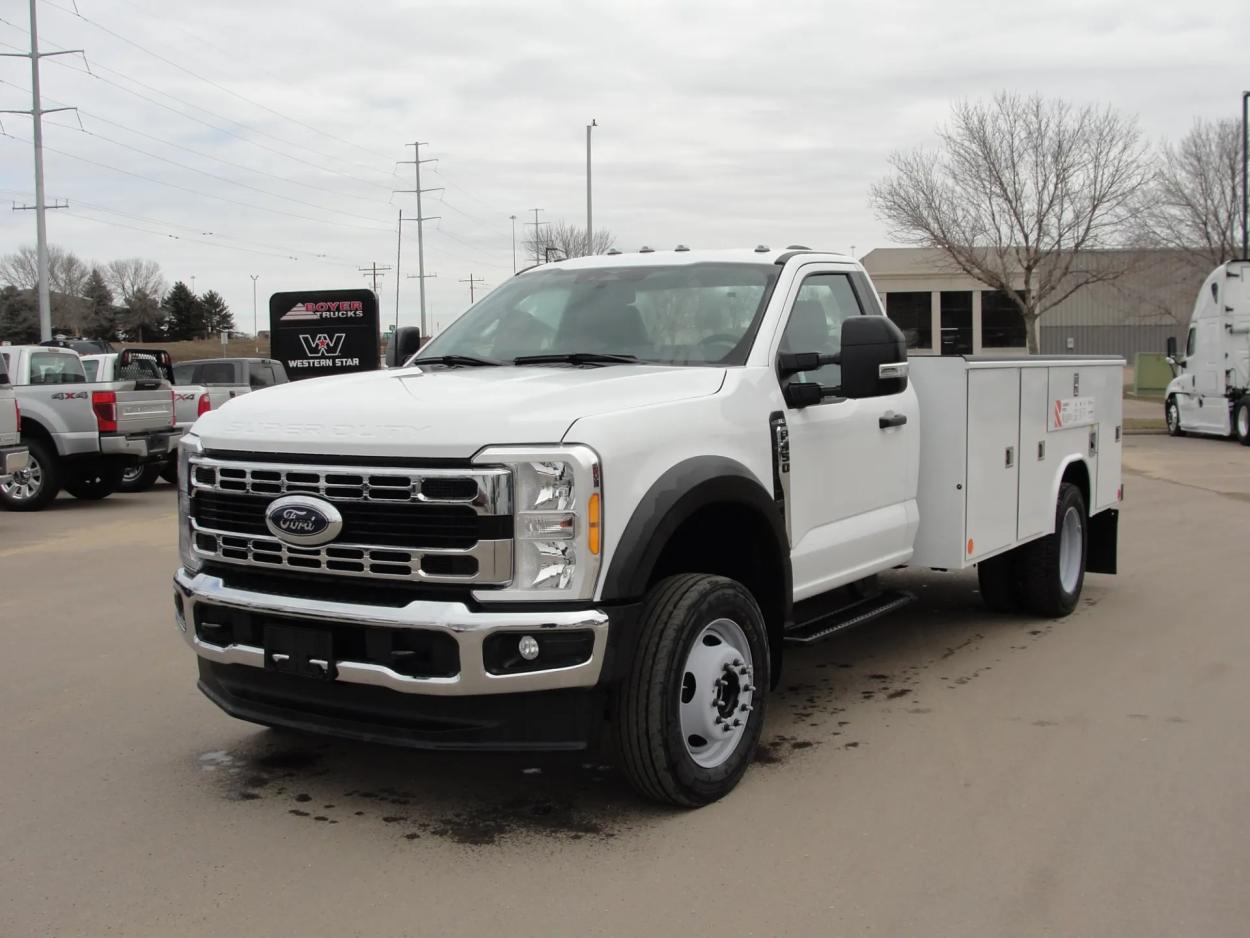 2023 Ford F-450 