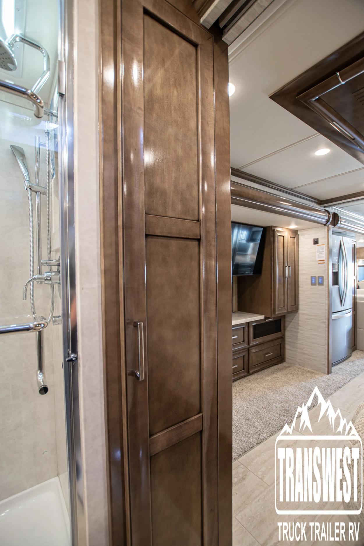 2024 Newmar Ventana 4037 | Photo 25 of 38