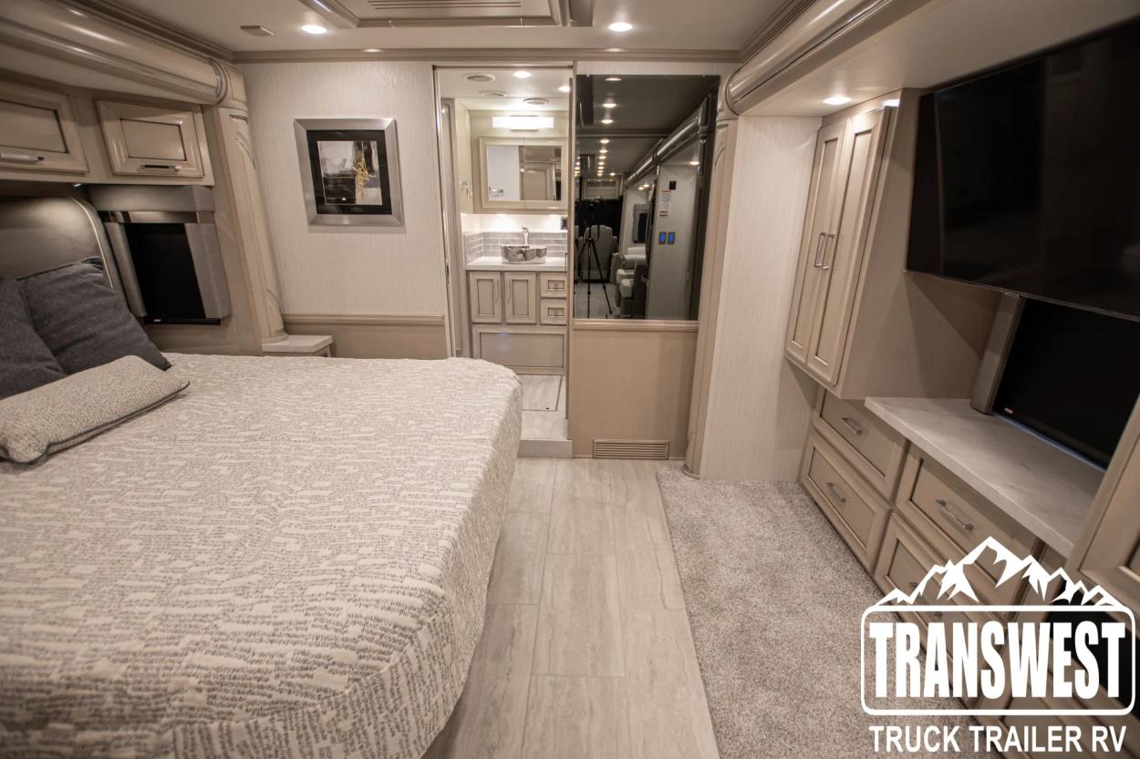 2024 Newmar Ventana 3809 | Photo 20 of 40