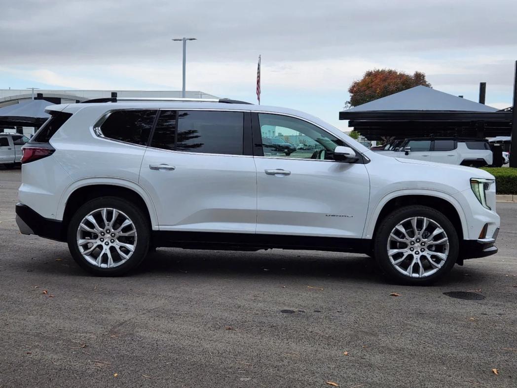 2024 GMC Acadia AWD Denali 