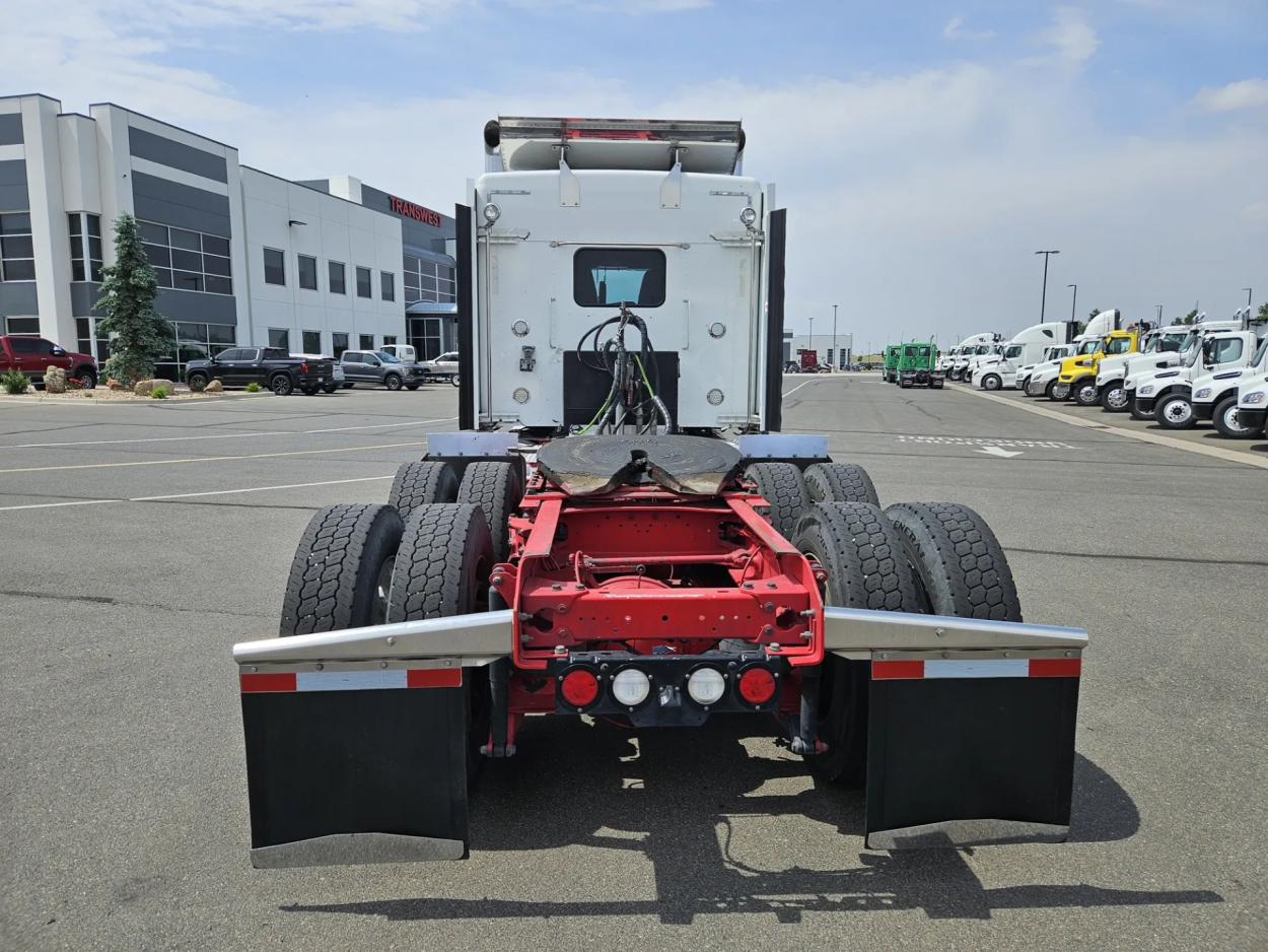 2020 Kenworth W900 | Photo 6 of 15