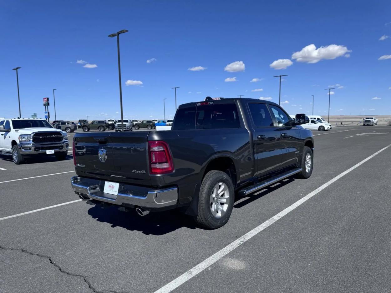 2024 RAM 1500 Laramie | Photo 5 of 19