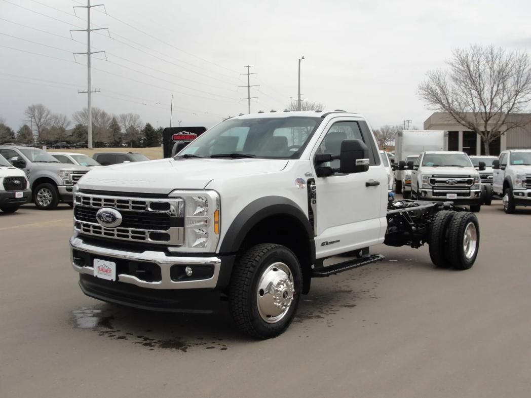 2024 Ford F-550 