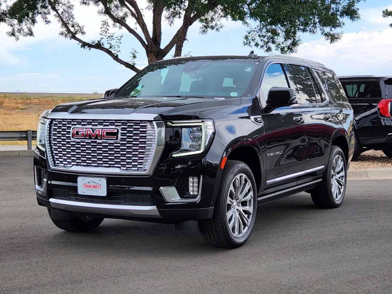 2024 GMC Yukon Denali | Photo 3 of 27