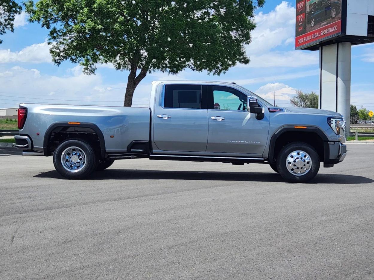 2024 GMC Sierra 3500HD Denali 