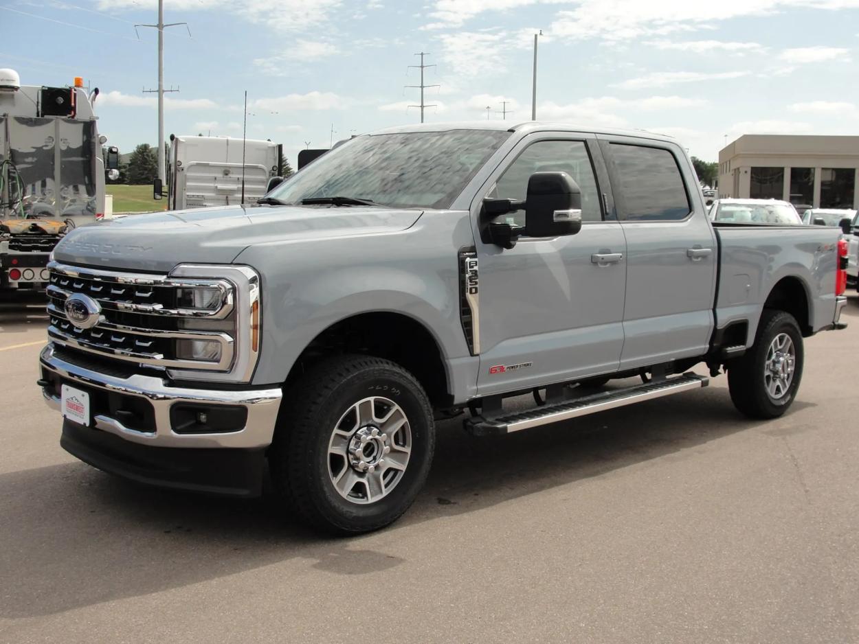 2024 Ford F-350 | Photo 1 of 19