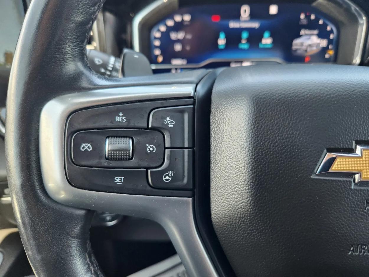 2023 Chevrolet Silverado 1500 LTZ | Photo 21 of 28