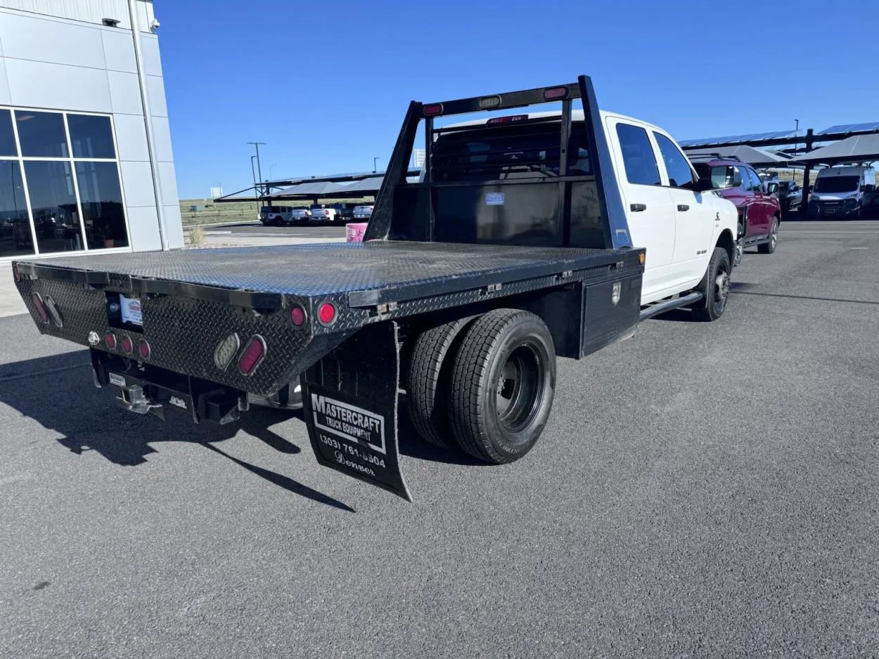 2019 RAM 3500 Chassis Cab Tradesman | Photo 3 of 12