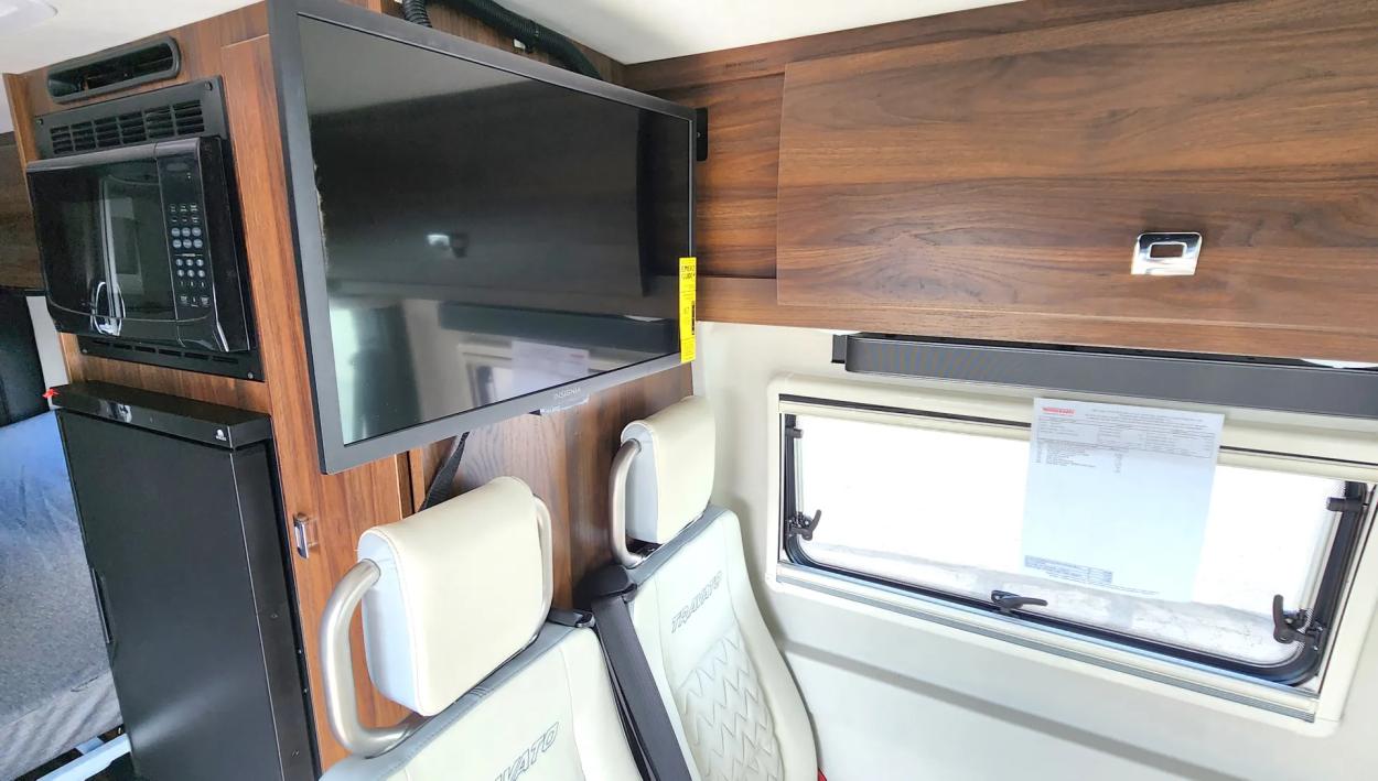 2023 Winnebago Travato 59GL | Photo 12 of 17