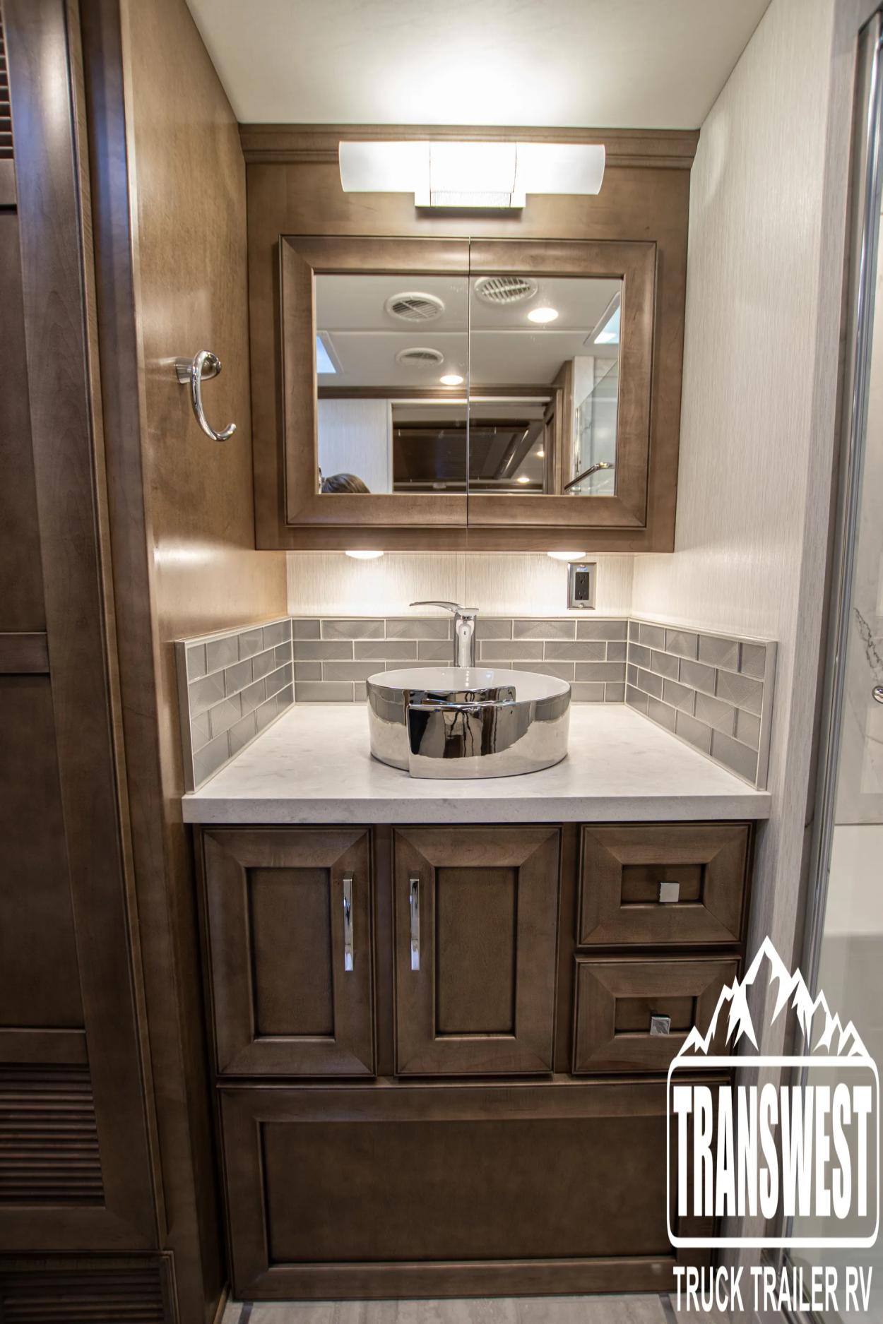 2024 Newmar Ventana 4037 | Photo 28 of 30