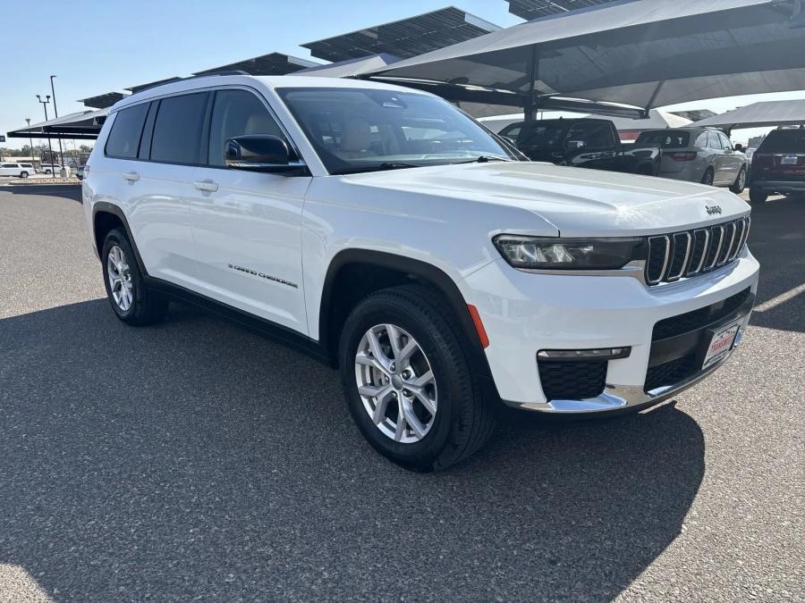 2021 Jeep Grand Cherokee L Limited | Photo 6 of 24